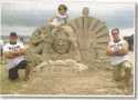 Anlsslich eines krzlichen Besuchs in Siesta Key/Florida, fand ich diese interessante Abbildung der Imagine-Sandskulptur vom Strand.

Ralf